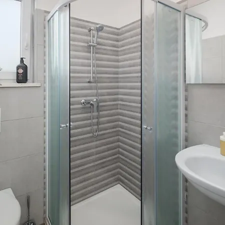 Studio Apartments Villa Valla - Free Bikes Fazana Exterior photo