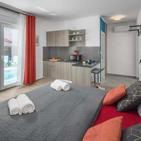 Studio Apartments Villa Valla - Free Bikes Fazana Exterior photo