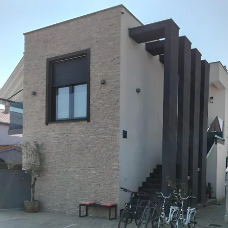 Studio Apartments Villa Valla - Free Bikes Fazana Exterior photo